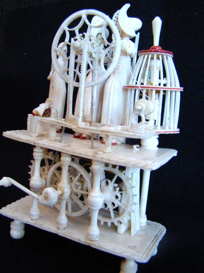 An exceptionally fine, rare and elaborate Napoleonic period French Prisoner-of-war made bone "SPINNING JENNY" circa 1793-1810. — image 4